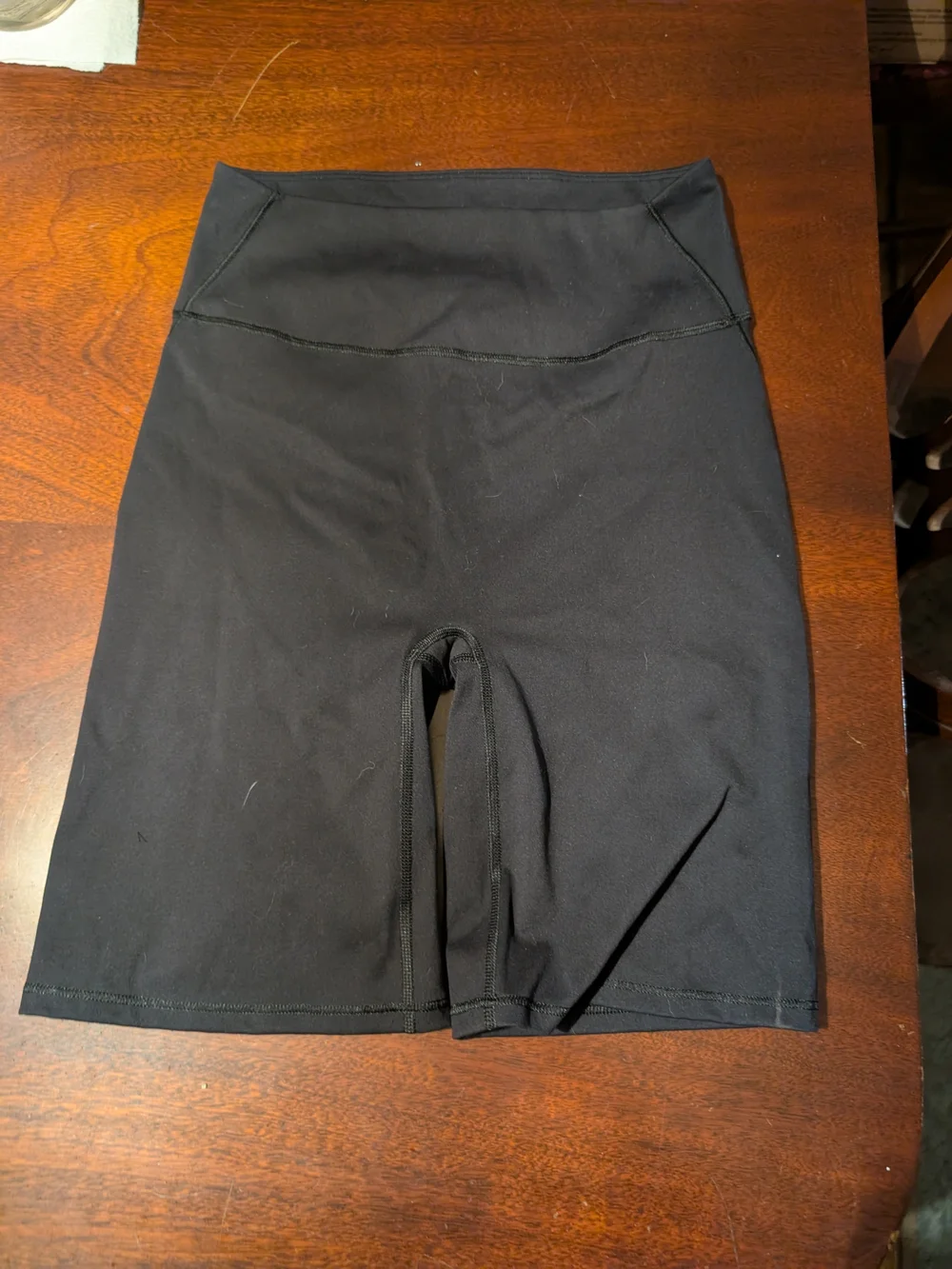 SKIMS Black 7